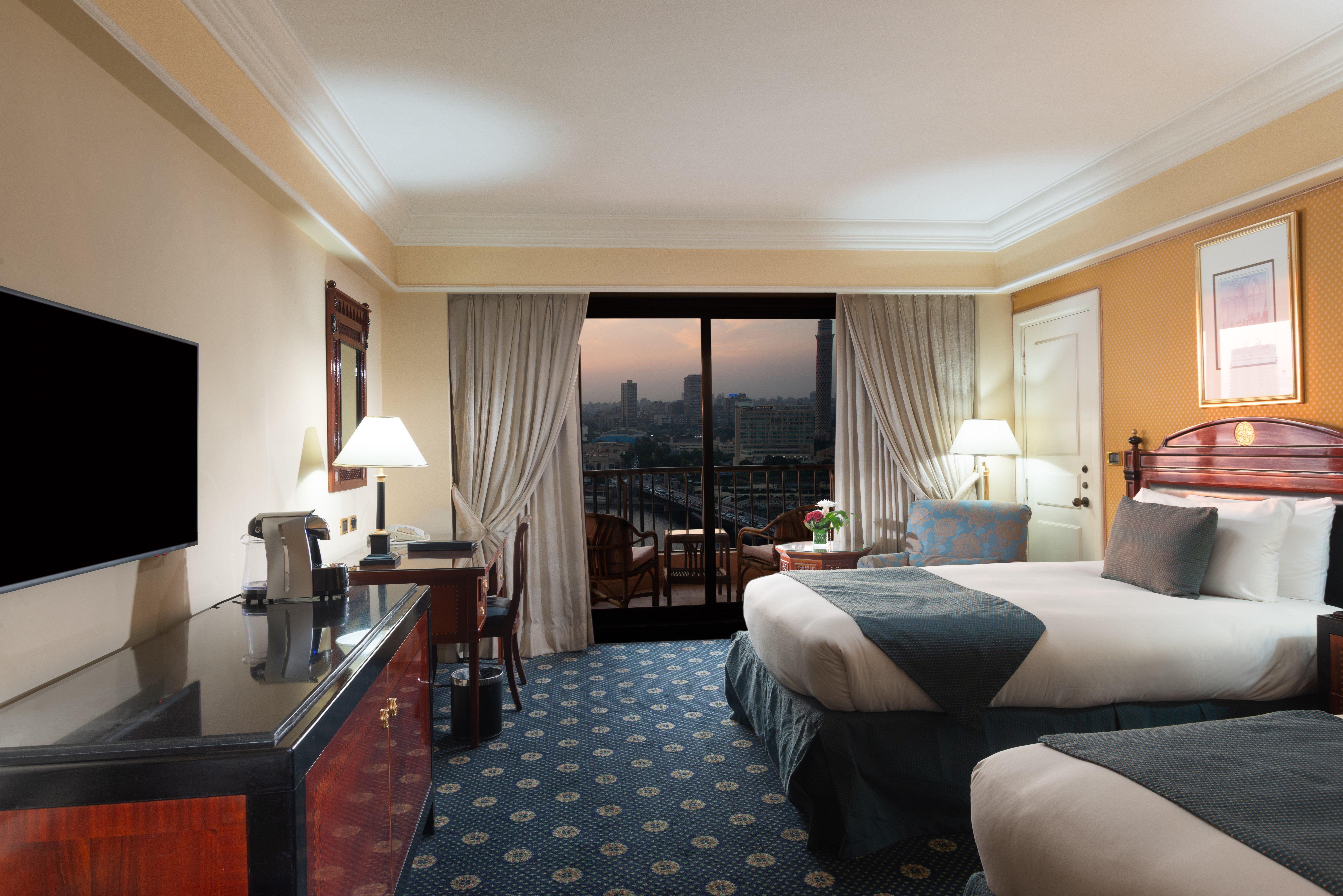 Hotel Intercontinental Cairo Semiramis By Ihg Zewnętrze zdjęcie A guest room at the Sheraton Cairo
