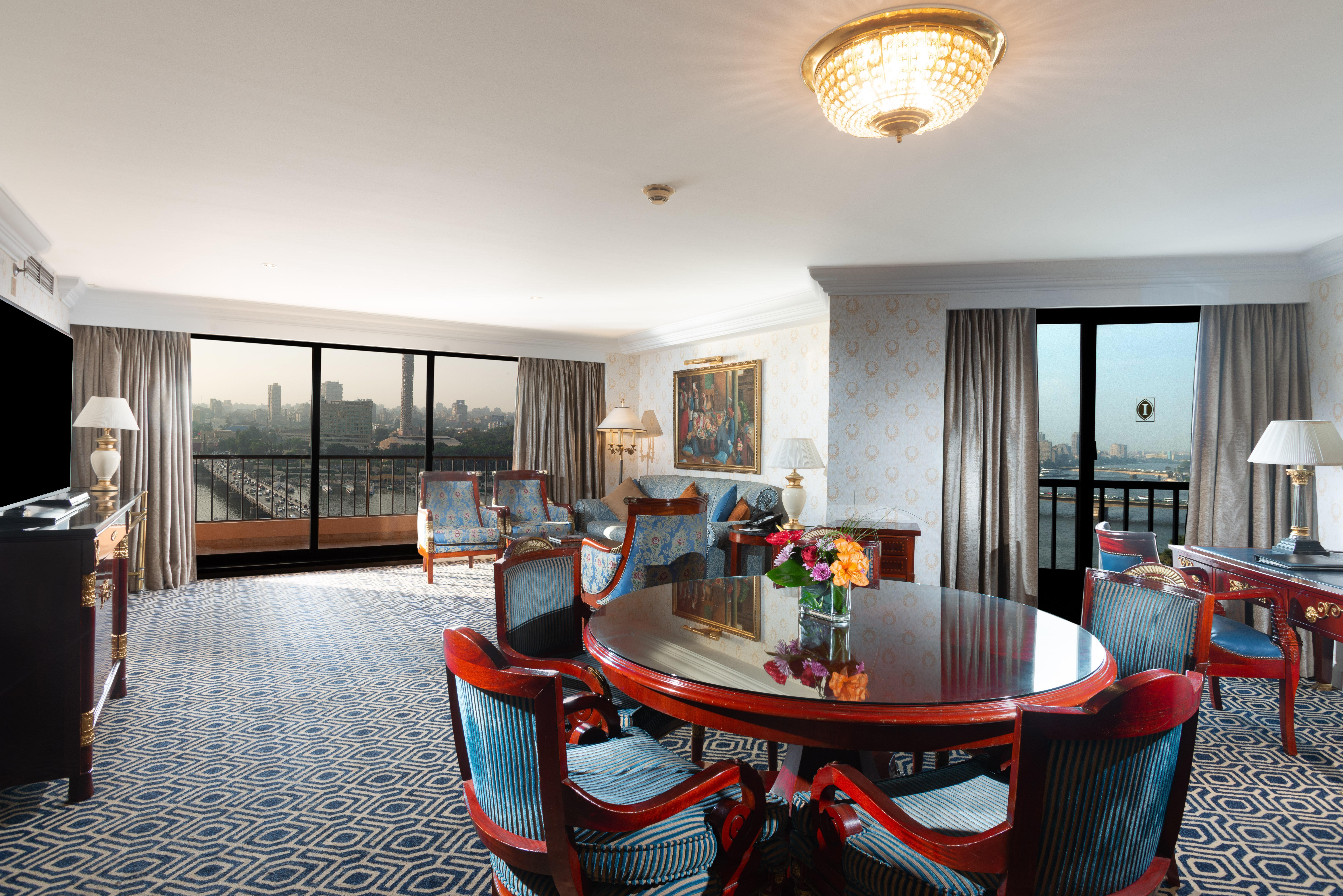 Hotel Intercontinental Cairo Semiramis By Ihg Zewnętrze zdjęcie A suite at the Grand Hyatt Hotel, Cairo