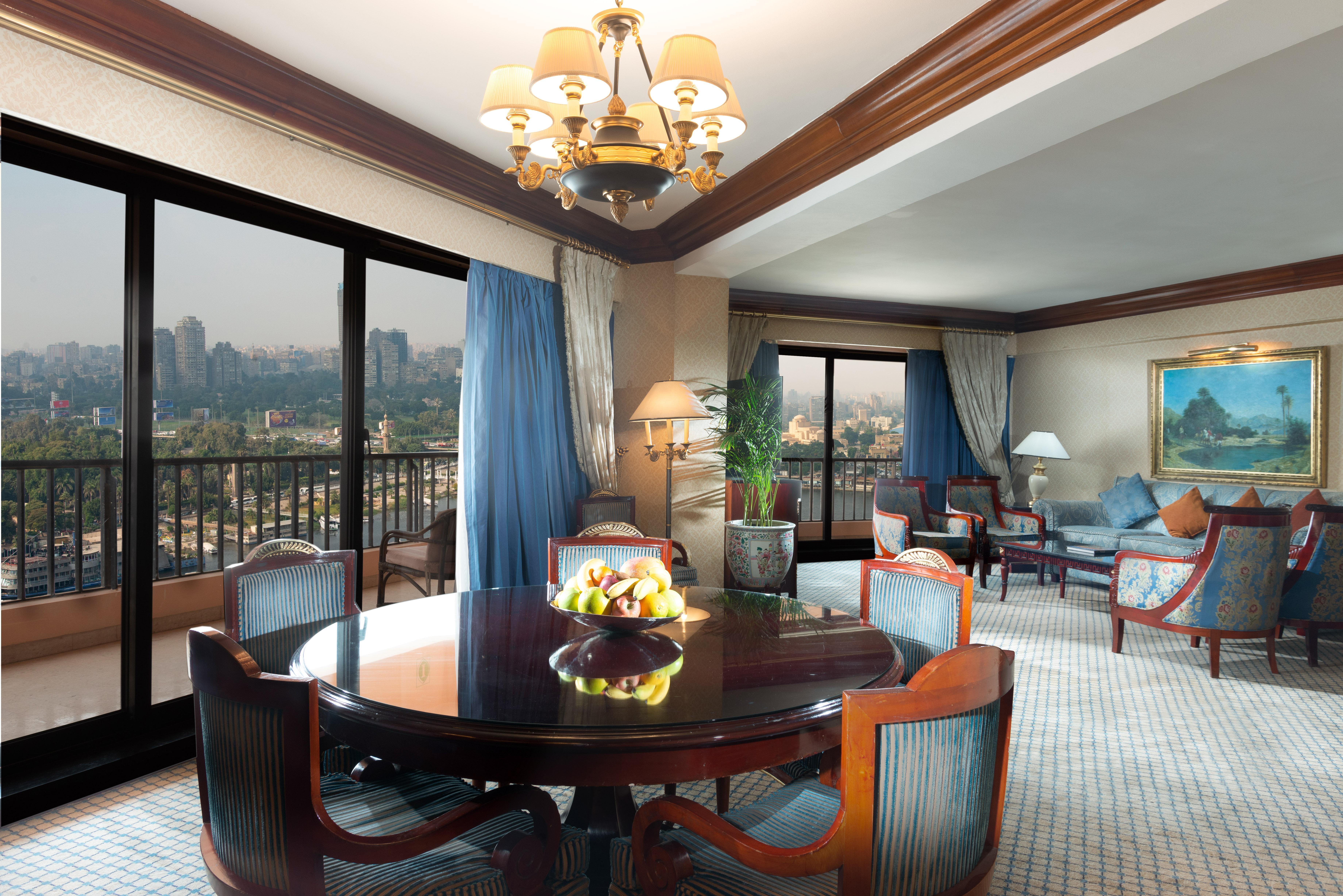 Hotel Intercontinental Cairo Semiramis By Ihg Zewnętrze zdjęcie A suite at the Shangri-La Hotel, Kuala Lumpur